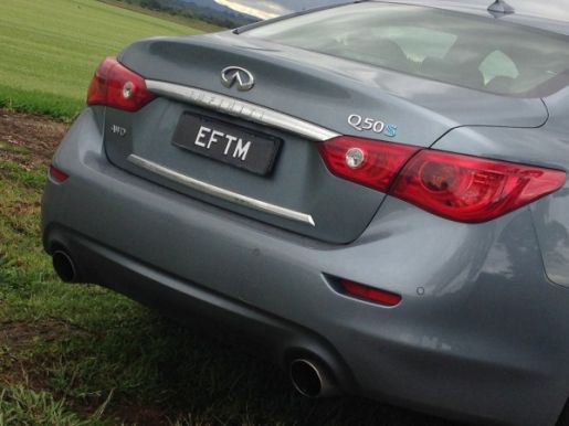 Infiniti Q50 Hibrido 2