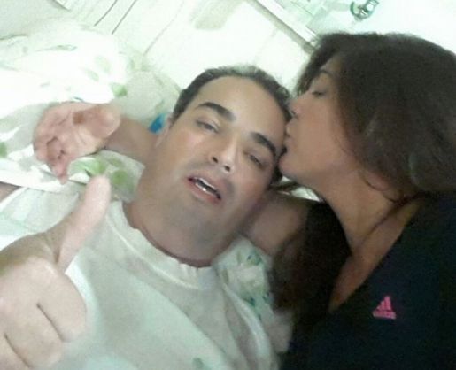 Gustavo Kohn y esposa