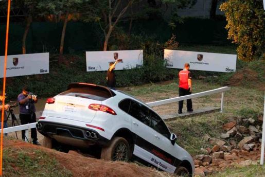 Porsche Cayenne Macan PY 7