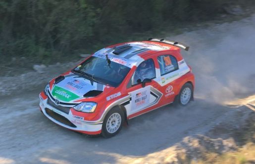Toyota Etios R5 5