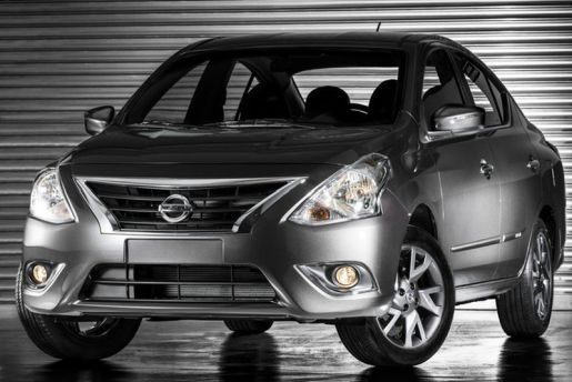 05 Nissan Versa Papá