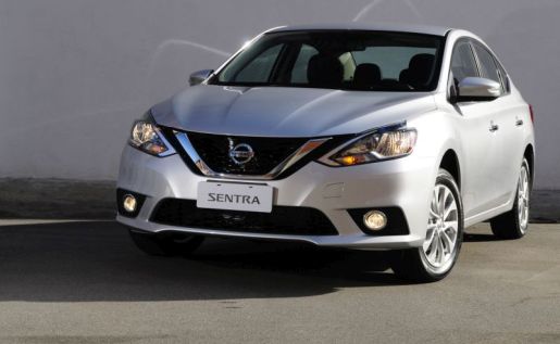 Nissan Sentra Sedan 1