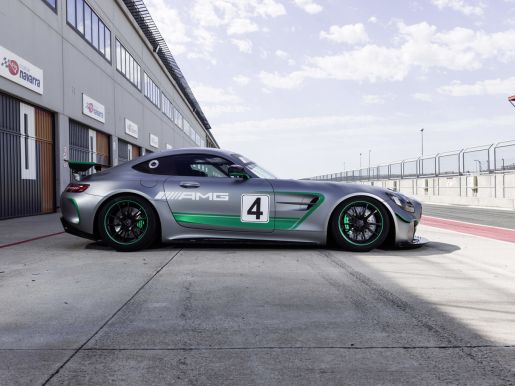 Mercedes AMG GT4 2