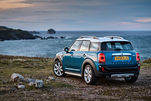 Mini Countryman IIHS 3