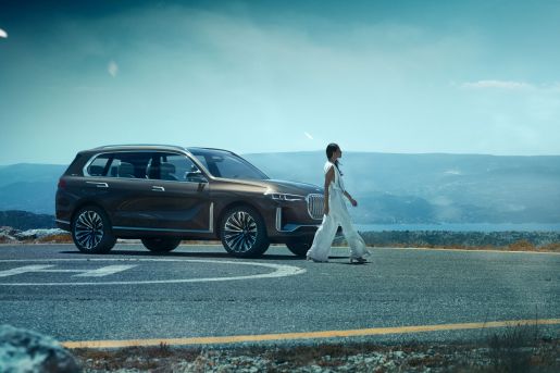 BMW Concept X7 iPerformance 4
