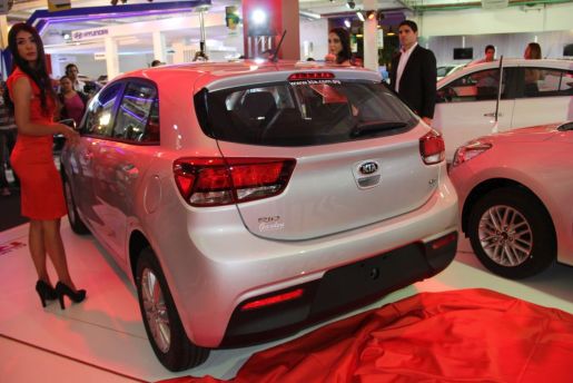 Kia Rio Hatchback Cadam 2017 4