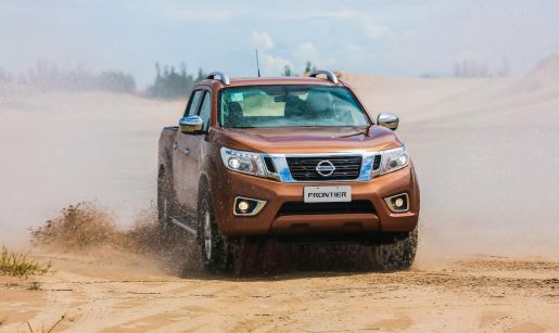 NP 300 Frontier BR 3