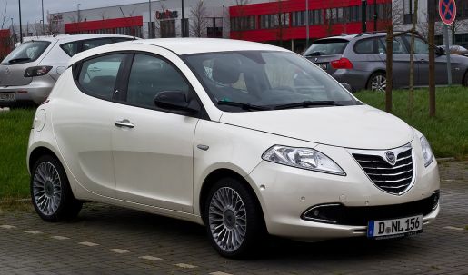 Lancia Aniversario 4