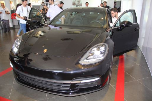 Porsche Panamera Py 4
