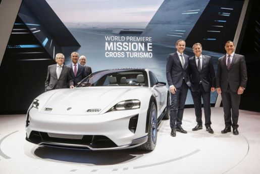 Mission E Cross Turismo 1