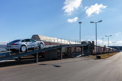 Porsche Tren Verde