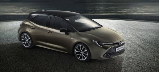 Toyota Auris Hybrid 1