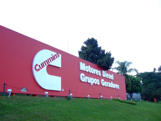 cummins fachada