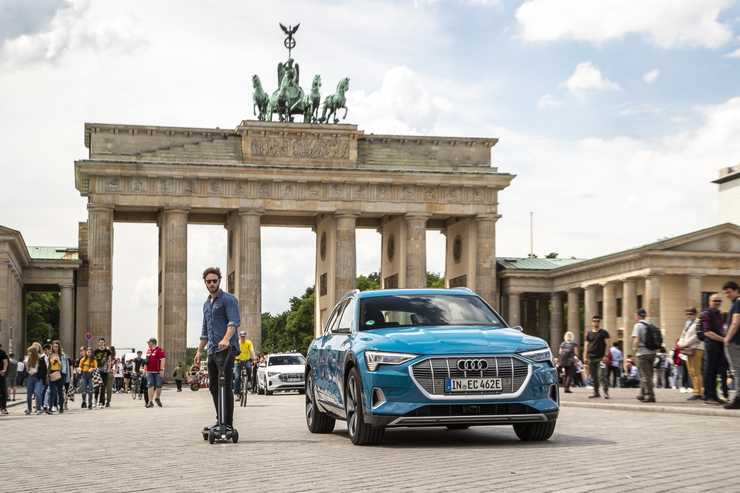 audi monopatin 06