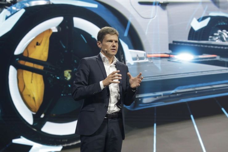 porsche iaa 4