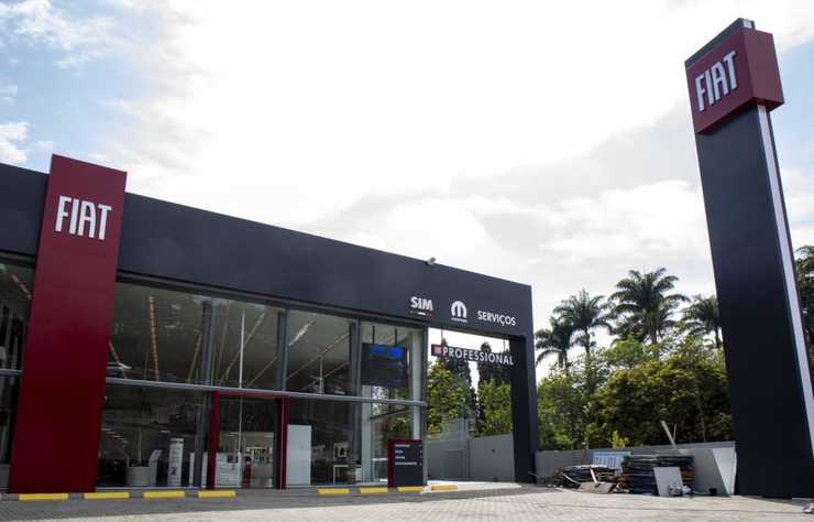 fiat concesionario 04