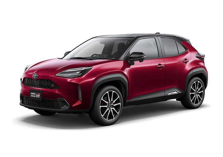 yaris cross 8
