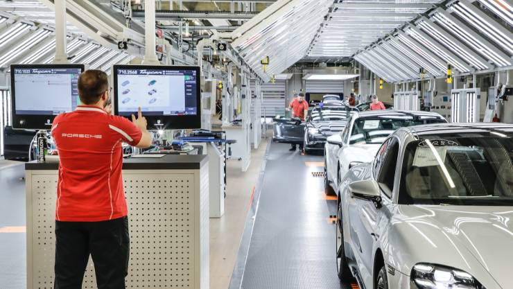 porsche taycan prod 2